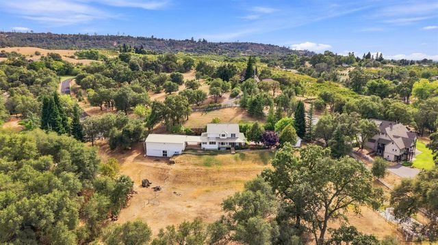 180 Rainbow Valley Ln, Newcastle, CA 95658