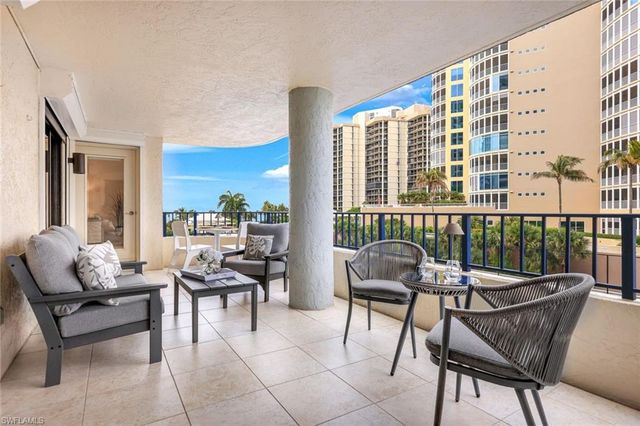 4451 Gulf Shore BLVD N 406, Naples, FL 34103