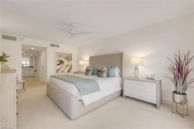 4451 Gulf Shore BLVD N 406, Naples, FL 34103