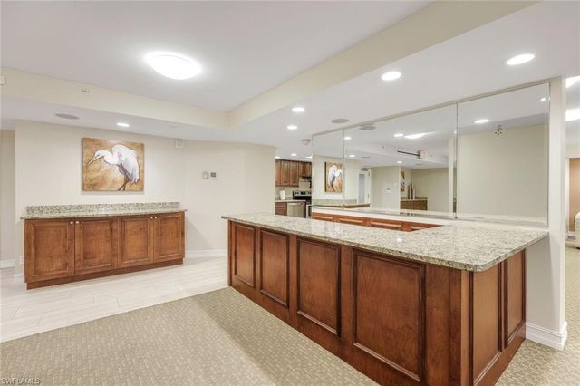 4451 Gulf Shore BLVD N 406, Naples, FL 34103