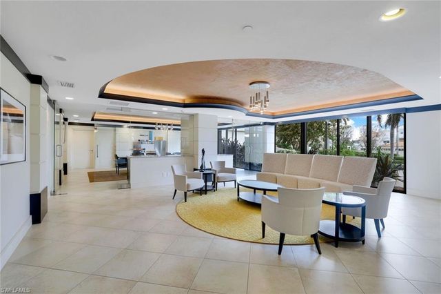 4451 Gulf Shore BLVD N 406, Naples, FL 34103