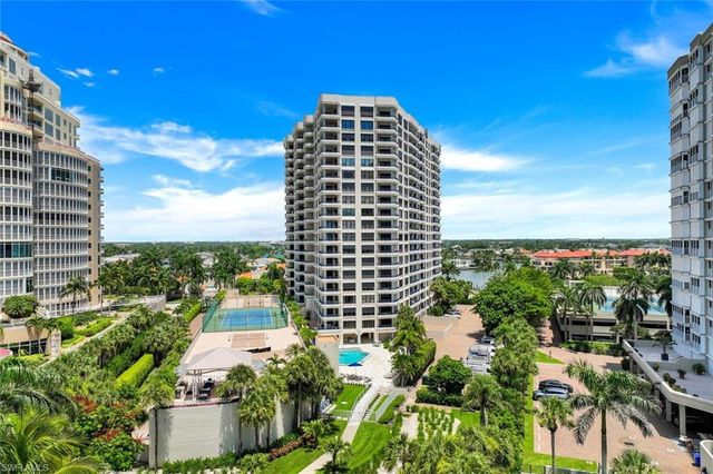 4451 Gulf Shore BLVD N 406, Naples, FL 34103