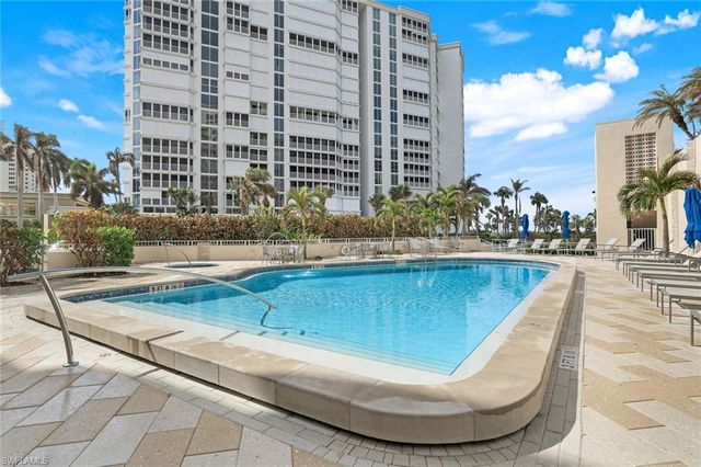 4451 Gulf Shore BLVD N 406, Naples, FL 34103