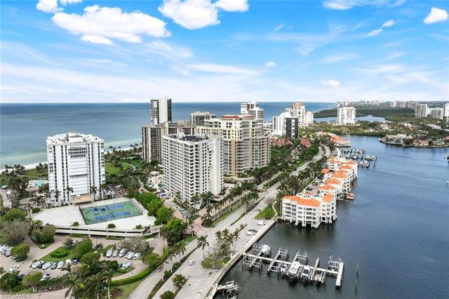 4451 Gulf Shore BLVD N 406, Naples, FL 34103
