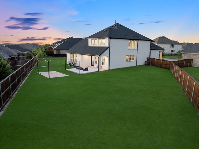 2711 Woodside Road, Celina, TX 75009