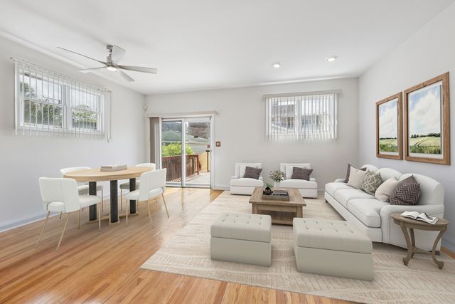 4538 S Saint Lawrence Avenue, Chicago, IL 60653