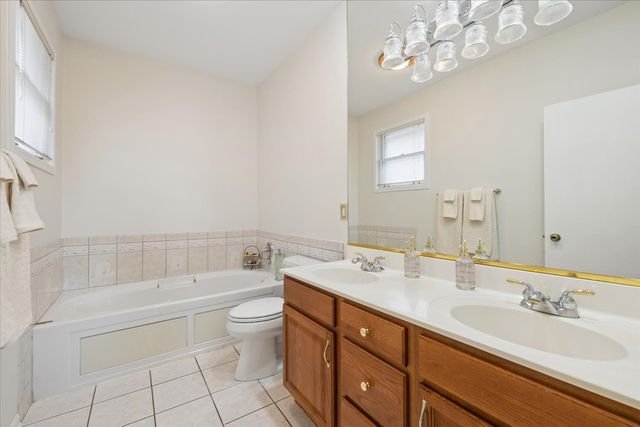 4538 S Saint Lawrence Avenue, Chicago, IL 60653