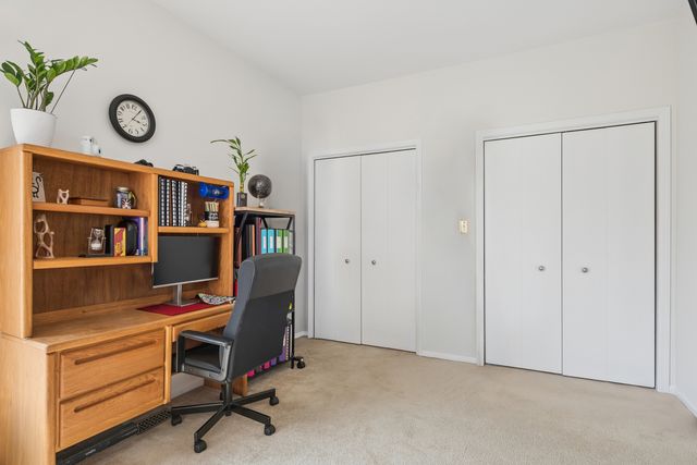 4538 S Saint Lawrence Avenue, Chicago, IL 60653