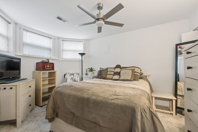 4538 S Saint Lawrence Avenue, Chicago, IL 60653