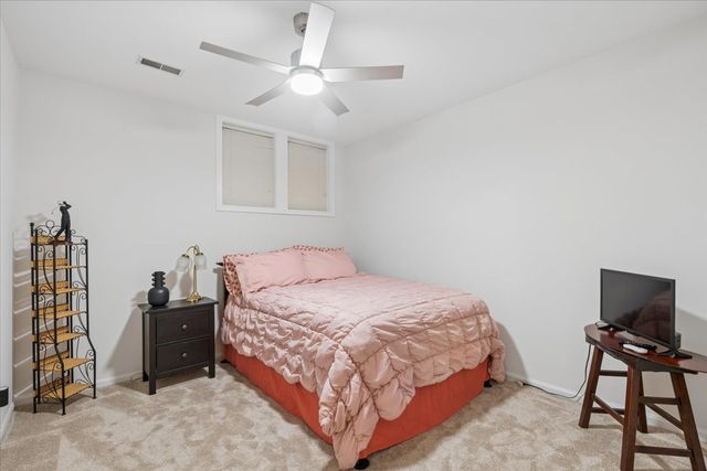 4538 S Saint Lawrence Avenue, Chicago, IL 60653