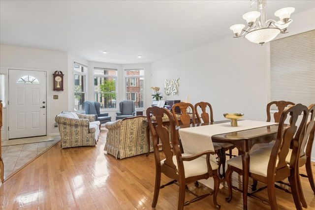 4538 S Saint Lawrence Avenue, Chicago, IL 60653