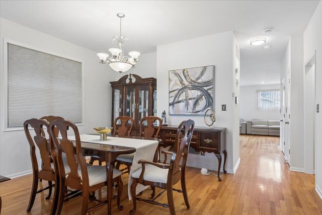 4538 S Saint Lawrence Avenue, Chicago, IL 60653