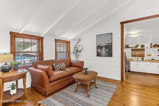 3560 MARTIN Avenue, Mount Dora, FL 32757