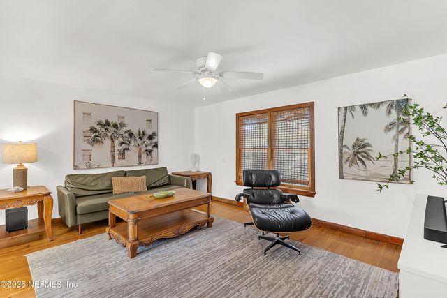 3560 MARTIN Avenue, Mount Dora, FL 32757