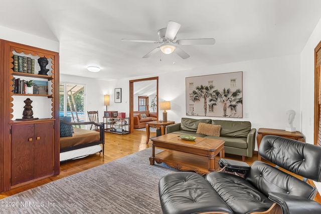 3560 MARTIN Avenue, Mount Dora, FL 32757