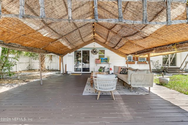 3560 MARTIN Avenue, Mount Dora, FL 32757