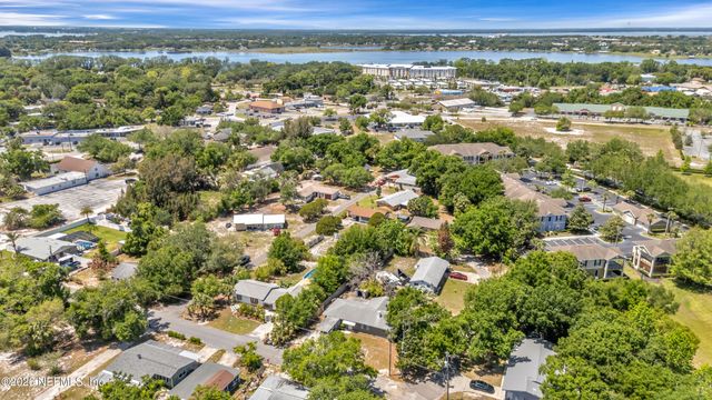 3560 MARTIN Avenue, Mount Dora, FL 32757