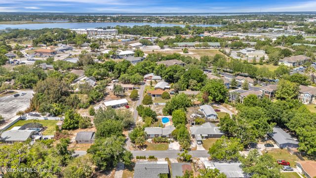 3560 MARTIN Avenue, Mount Dora, FL 32757