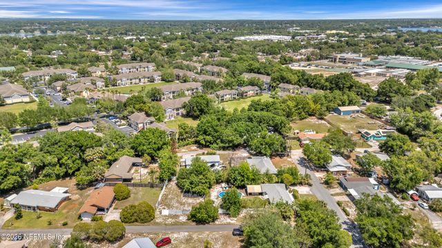 3560 MARTIN Avenue, Mount Dora, FL 32757