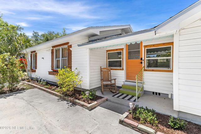 3560 MARTIN Avenue, Mount Dora, FL 32757