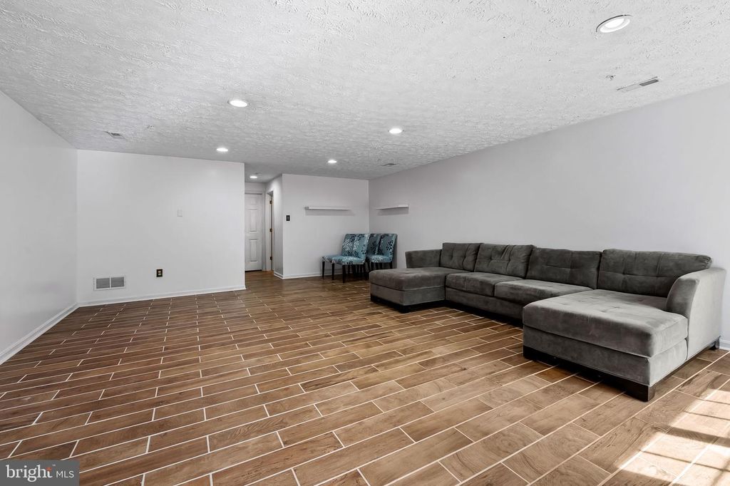 Image 27 of property listing at 518 JUNE APPLE CT, Abingdon, MD 21009