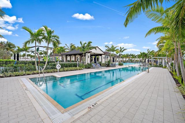 10722 Stellar Circle, Palm Beach Gardens, FL 33412