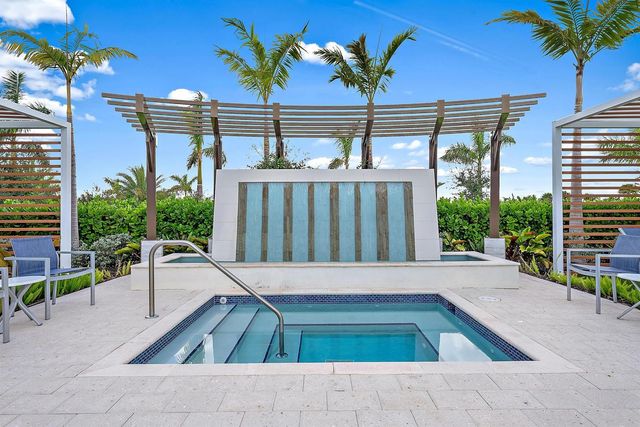 10722 Stellar Circle, Palm Beach Gardens, FL 33412