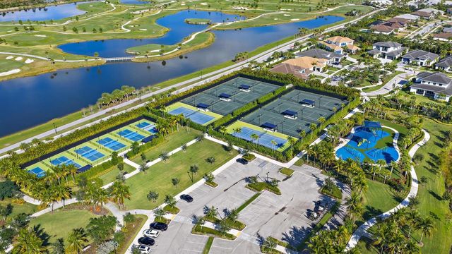 10722 Stellar Circle, Palm Beach Gardens, FL 33412