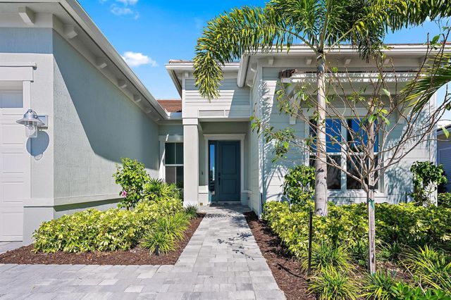 10722 Stellar Circle, Palm Beach Gardens, FL 33412