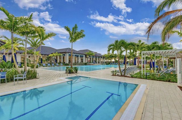 10722 Stellar Circle, Palm Beach Gardens, FL 33412