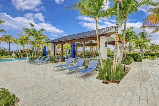 10722 Stellar Circle, Palm Beach Gardens, FL 33412