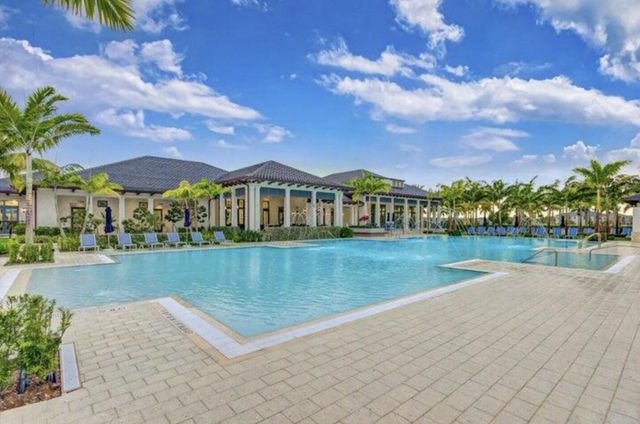 10722 Stellar Circle, Palm Beach Gardens, FL 33412