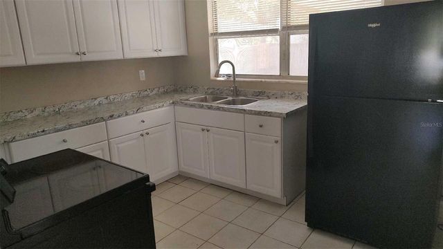 10910 N 15TH STREET, Tampa, FL 33612