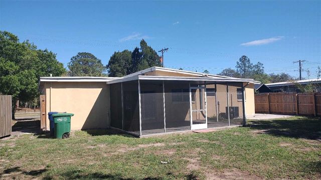 10910 N 15TH STREET, Tampa, FL 33612