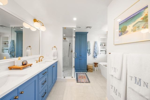 21 French St, Hingham, MA 02043
