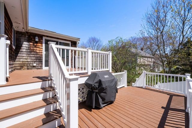 21 French St, Hingham, MA 02043