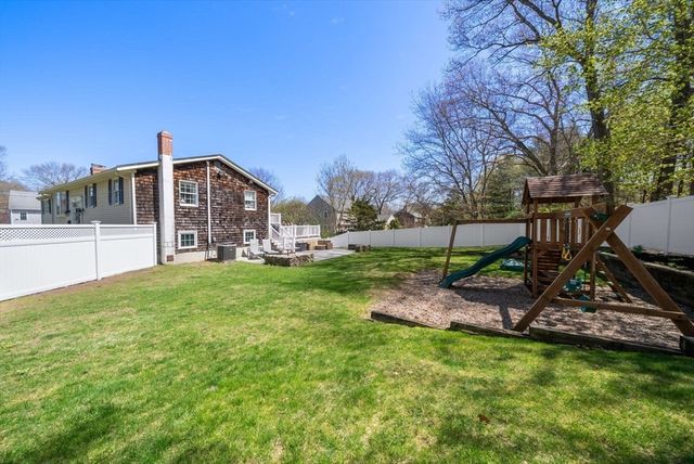 21 French St, Hingham, MA 02043