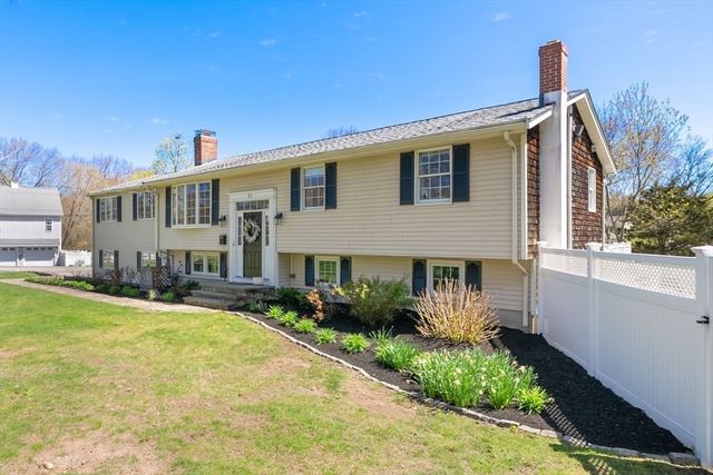21 French St, Hingham, MA 02043