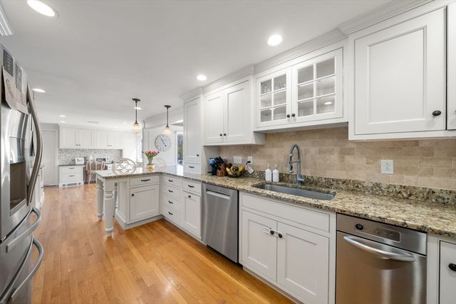 21 French St, Hingham, MA 02043