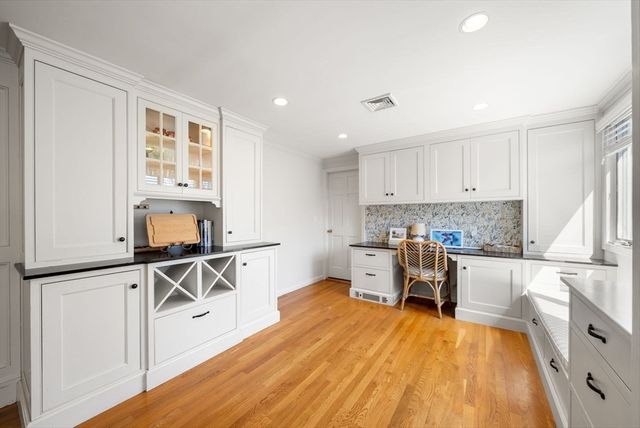 21 French St, Hingham, MA 02043