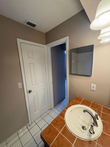 3115 Windsor Avenue 1, West Palm Beach, FL 33407