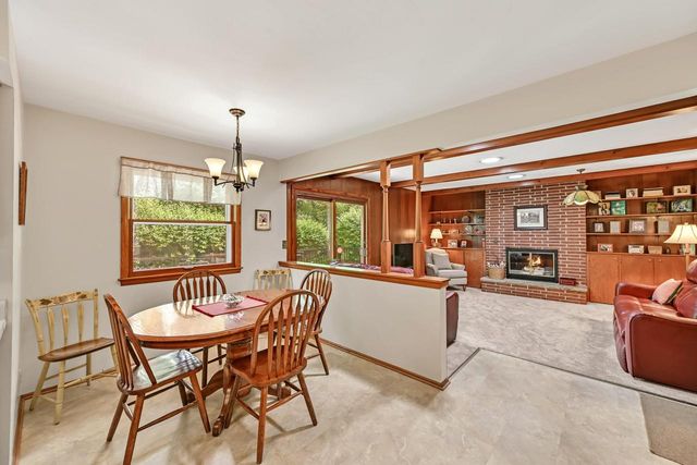 12780 Cardinal Crest DRIVE, Brookfield, WI 53005