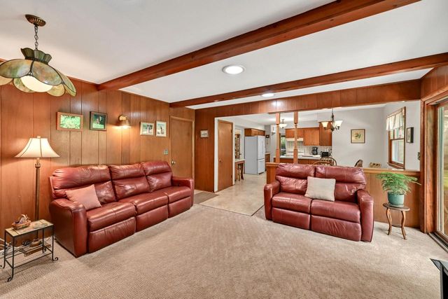 12780 Cardinal Crest DRIVE, Brookfield, WI 53005
