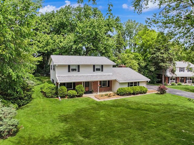 12780 Cardinal Crest DRIVE, Brookfield, WI 53005