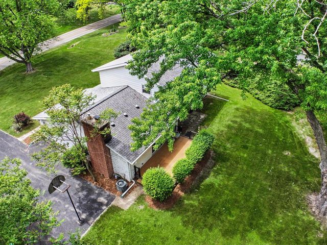12780 Cardinal Crest DRIVE, Brookfield, WI 53005