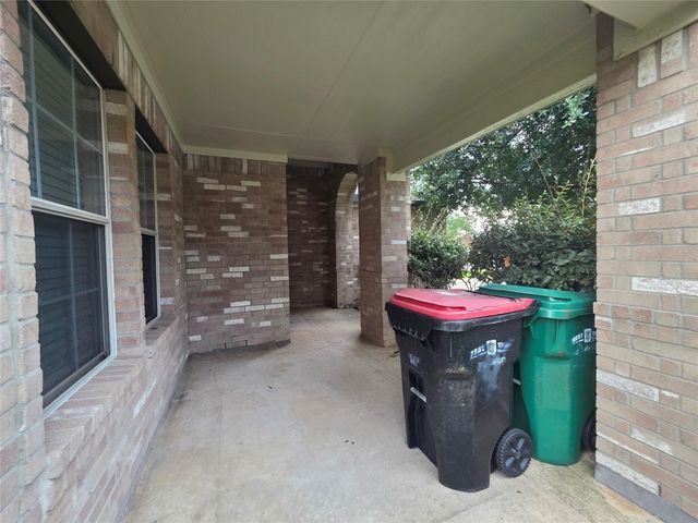 15515 Bartlett Pear Court, Houston, TX 77049