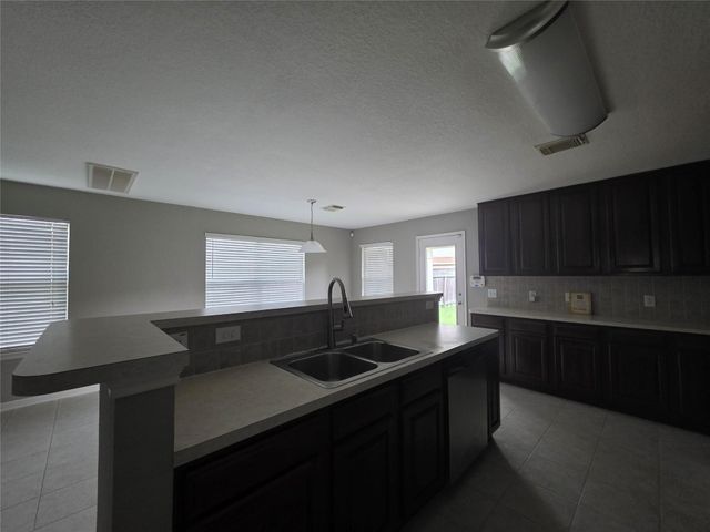 15515 Bartlett Pear Court, Houston, TX 77049