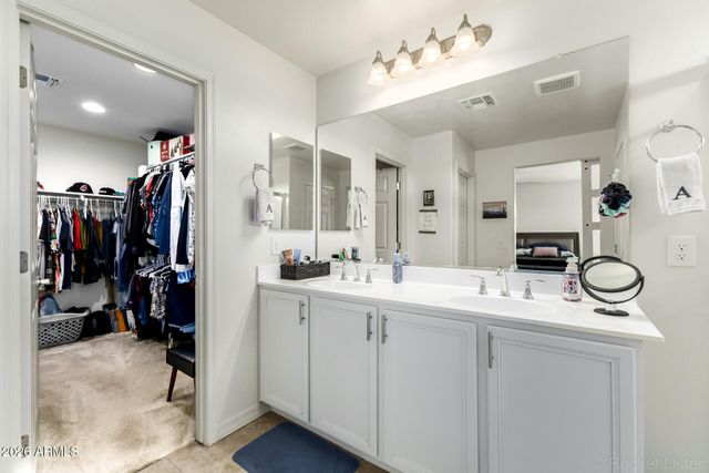 5813 W WARNER Street, Phoenix, AZ 85043