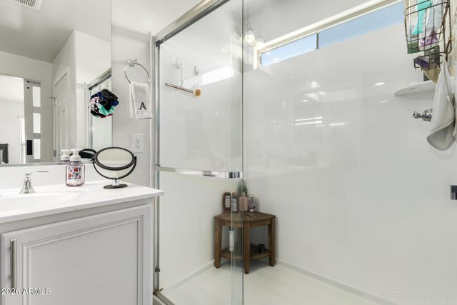 5813 W WARNER Street, Phoenix, AZ 85043