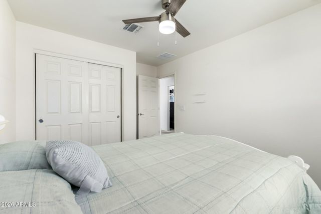 5813 W WARNER Street, Phoenix, AZ 85043